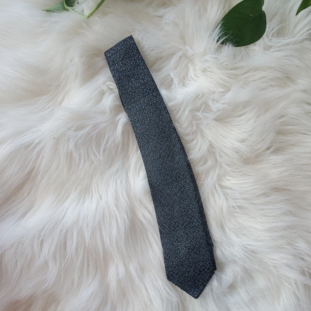 Vintage Dark Blue & White Spotted Skinny Neck Tie